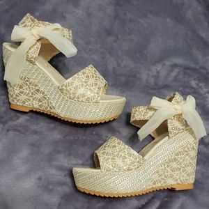 Comfortable and new wedge heels for women
